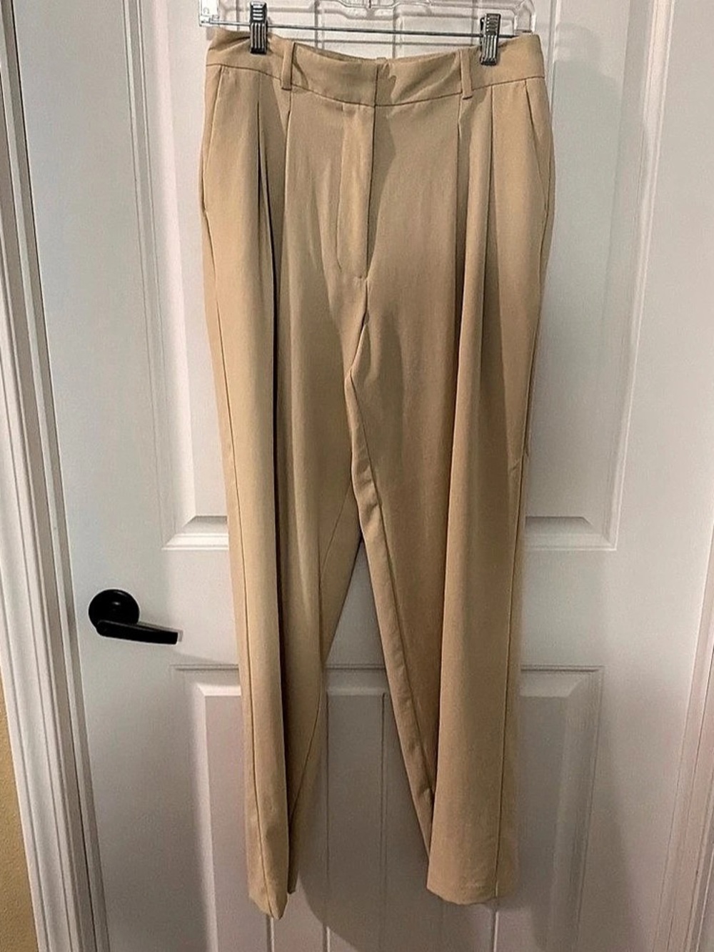 Worthington Straight Leg Trousers in Beige Size 6 Like New